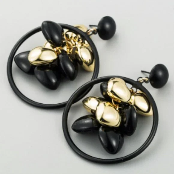 Tassel circular black hoop earrings - Picture 2 of 8